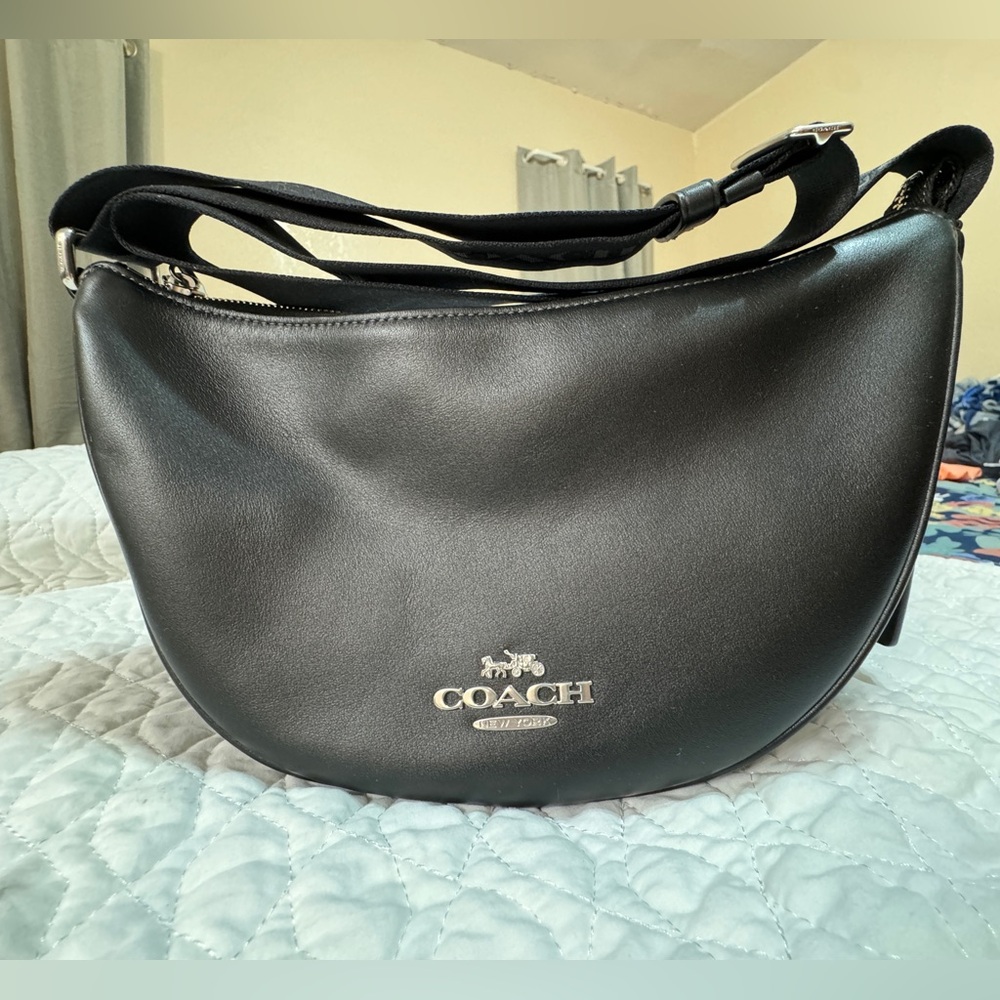 Coach black crossbody 🌸